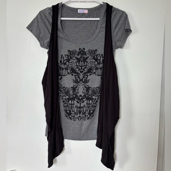 Ardene Tops - ✨Ardene Graphic Top - Size Small